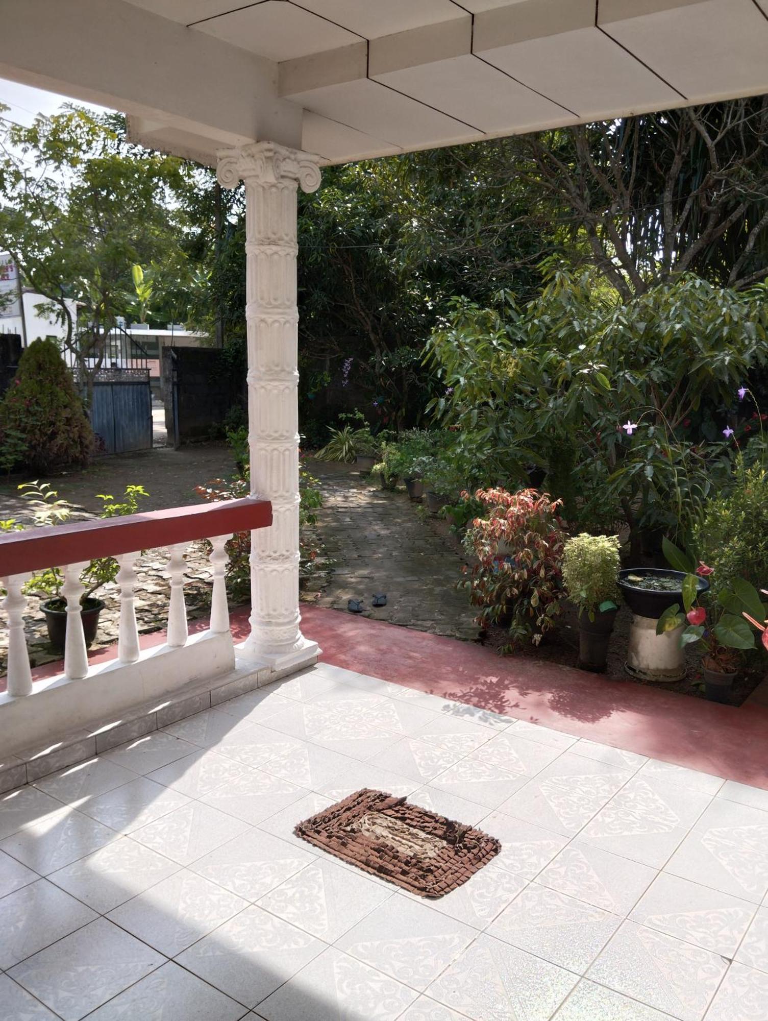 Mirissa White House Hotel ภายนอก รูปภาพ