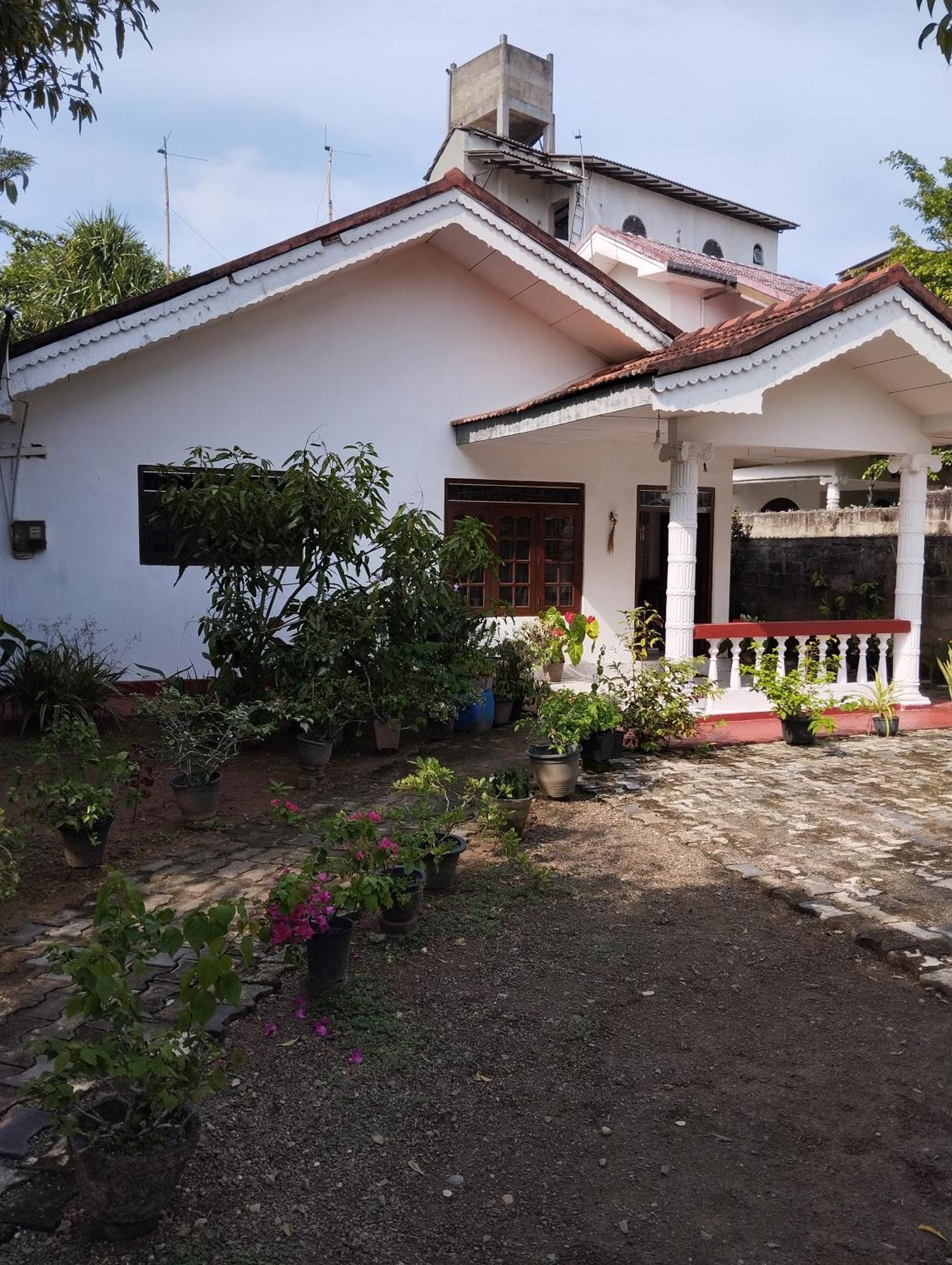 Mirissa White House Hotel ภายนอก รูปภาพ