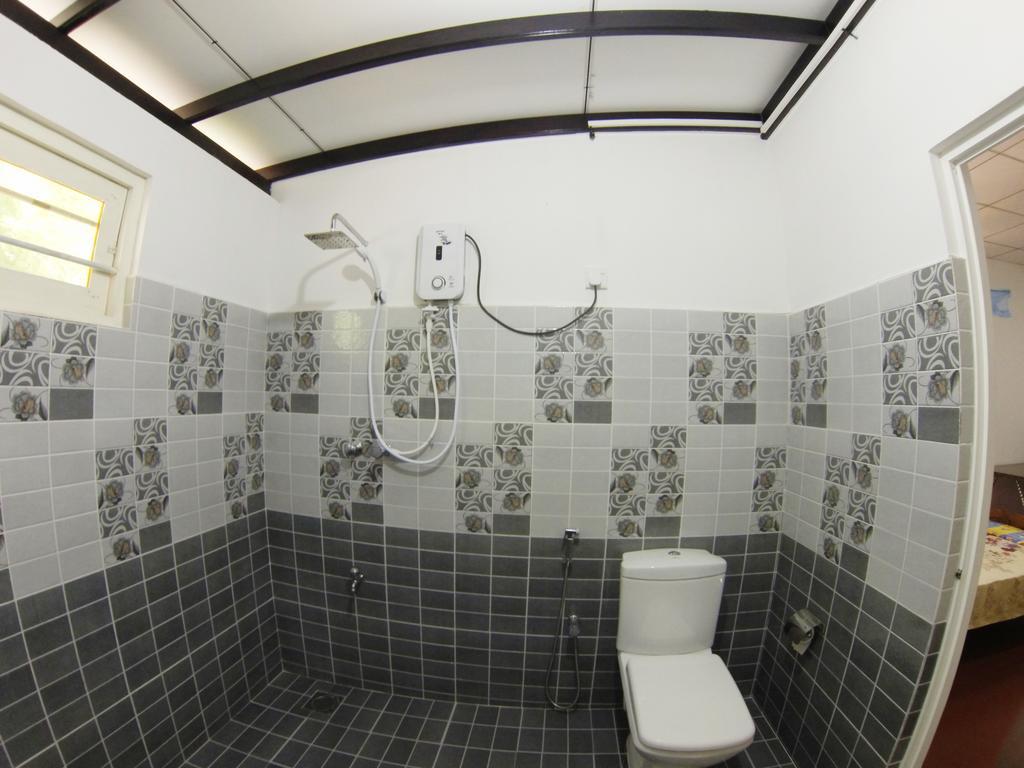 Mirissa White House Hotel ภายนอก รูปภาพ
